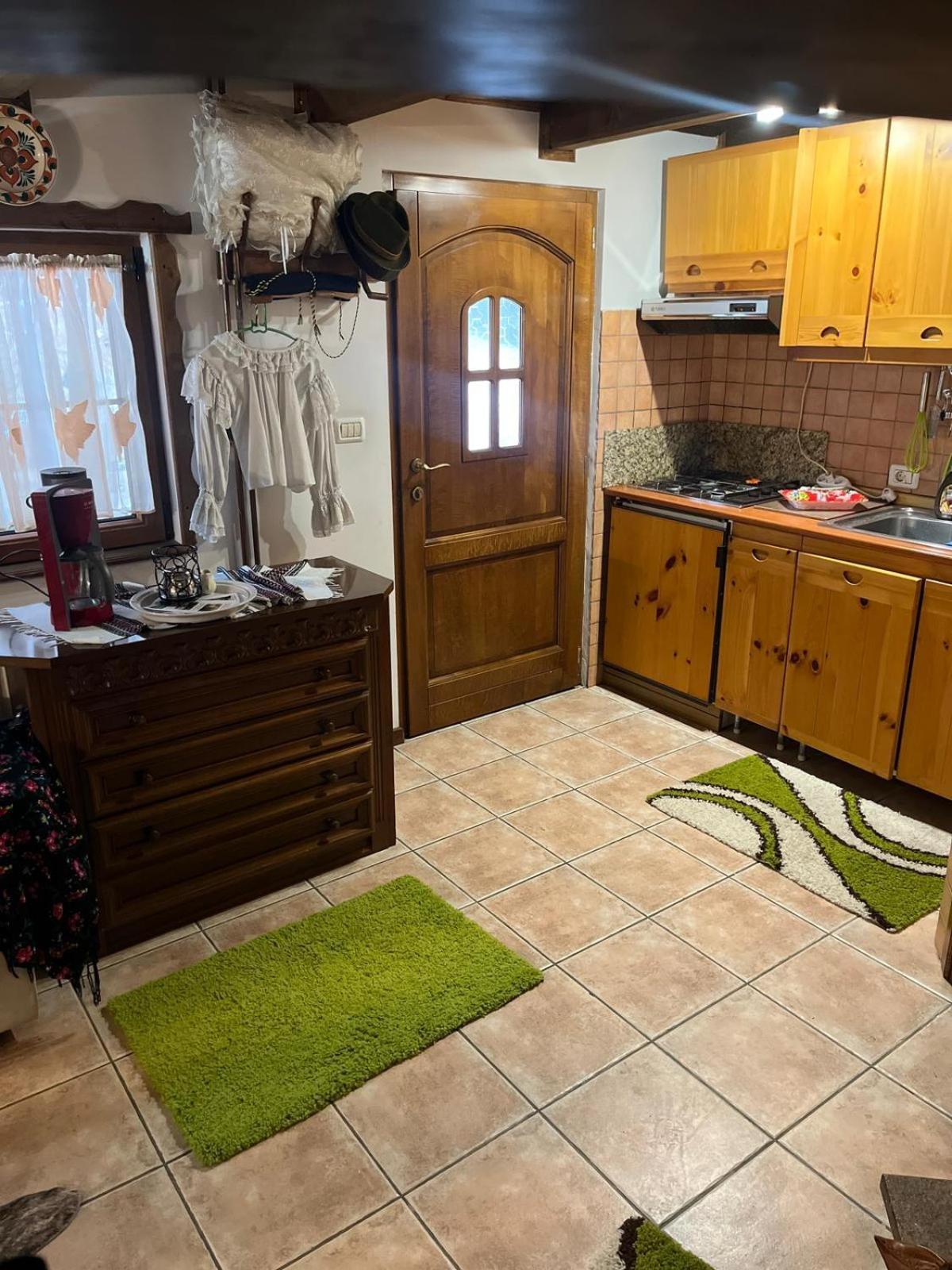 Cabana Rustic Borşa Quarto foto